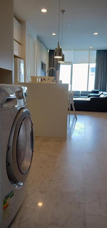 The Platinum Klcc Suites By Whitfield Kuala Lumpur Bagian luar foto