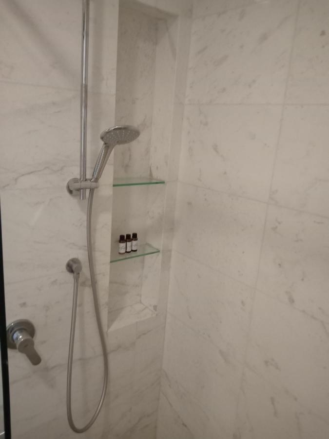 The Platinum Klcc Suites By Whitfield Kuala Lumpur Bagian luar foto